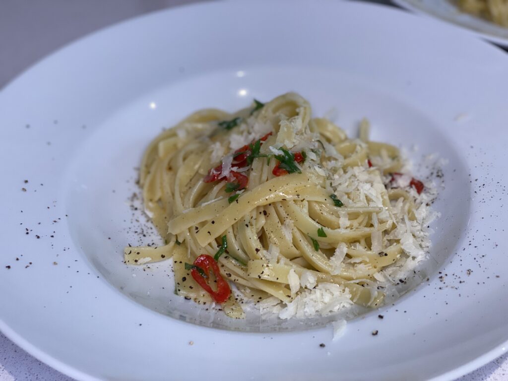 Teller mit Fettuccine