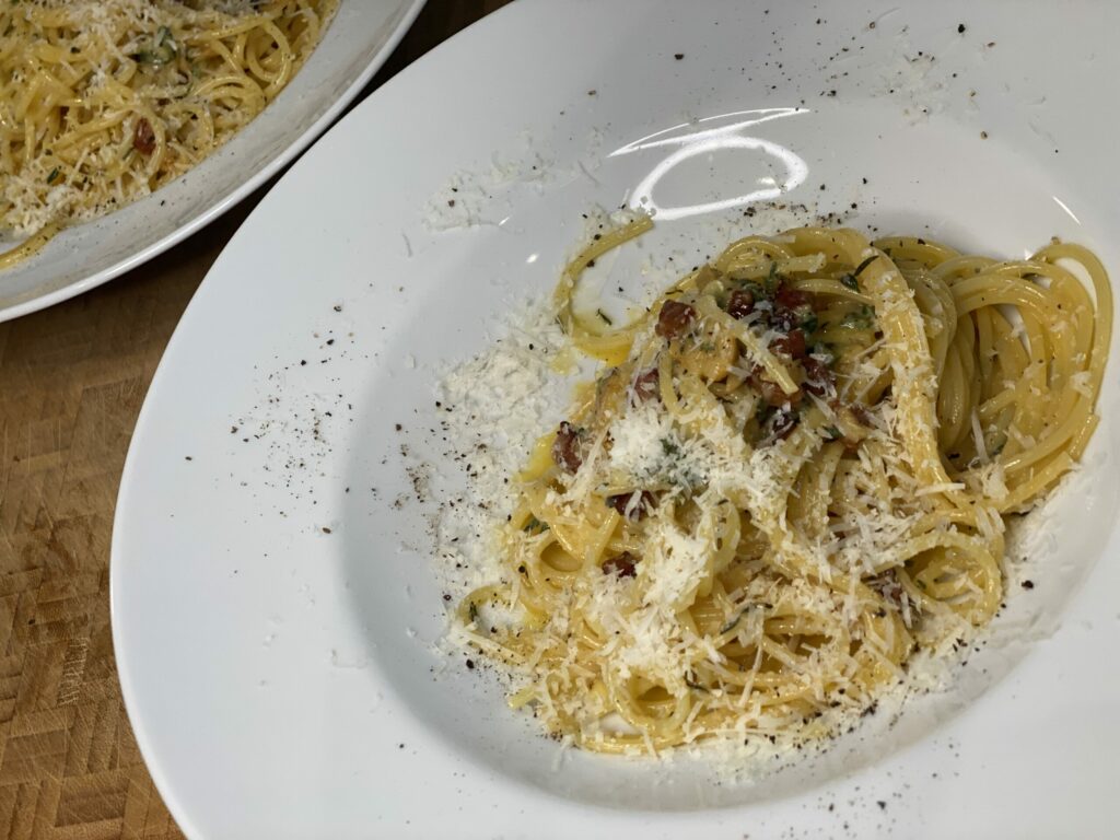 Teller mit Spaghetti alla Carbonara