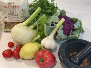 Zutaten für Rigatoni mit Blumenkohl