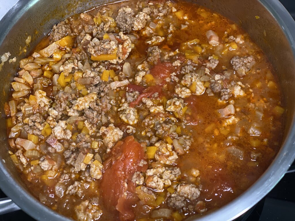 Topf Bolognese