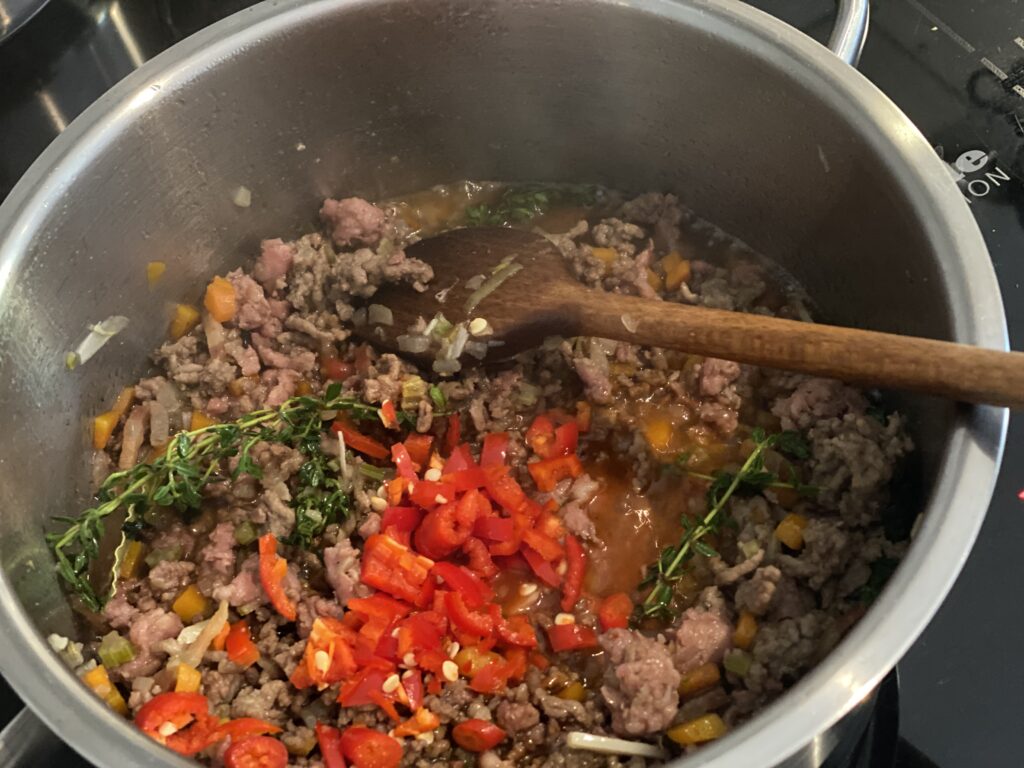 Bolognese mit Chili