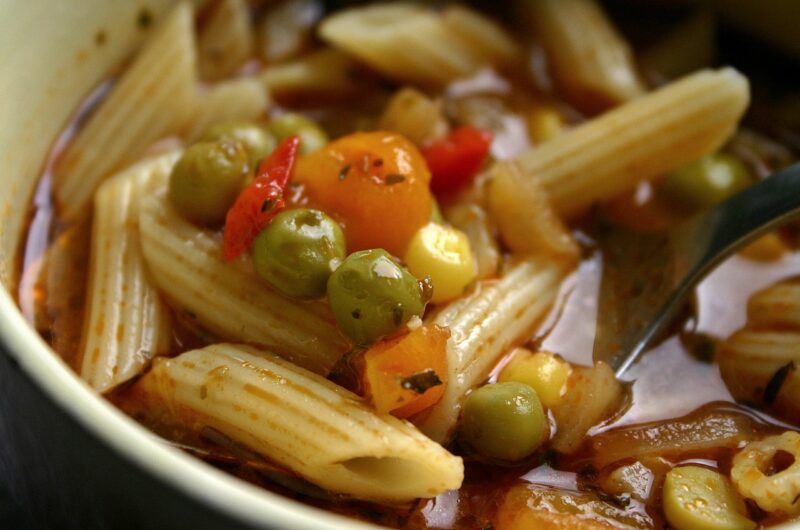 Minestrone – Die vielfältige italienische Gemüsesuppe: Tradition, Rezept und Geschichte
